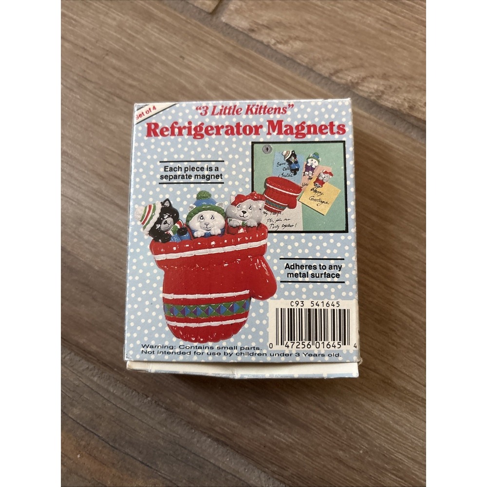 Vintage Cat Giftco Three Little Kittens In A Mitten Refrigerator Magnet Set NOS